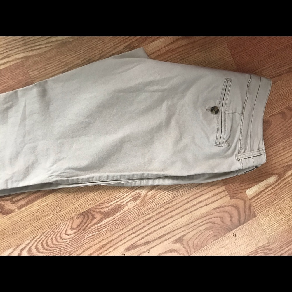 American eagle khakis - Picture 2 of 3